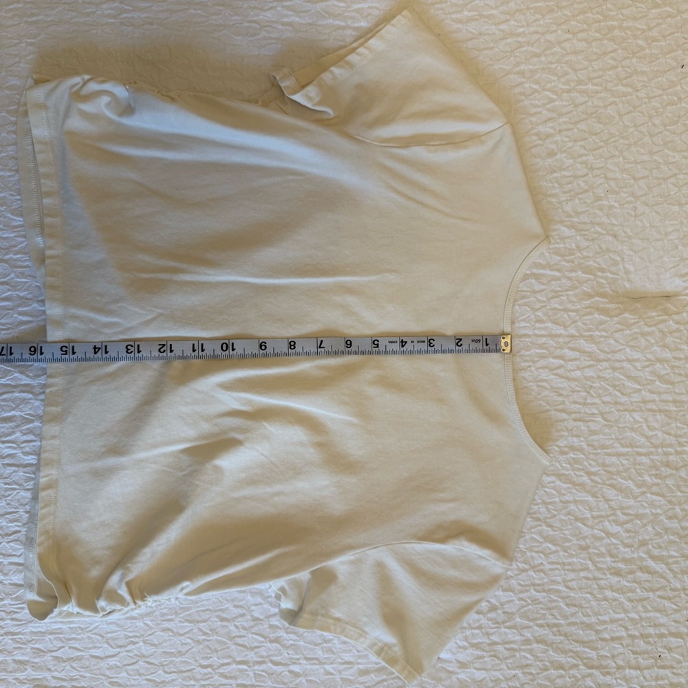BP Cream Puff Sleeve Crop T-Shirt - Picture 8 of 10